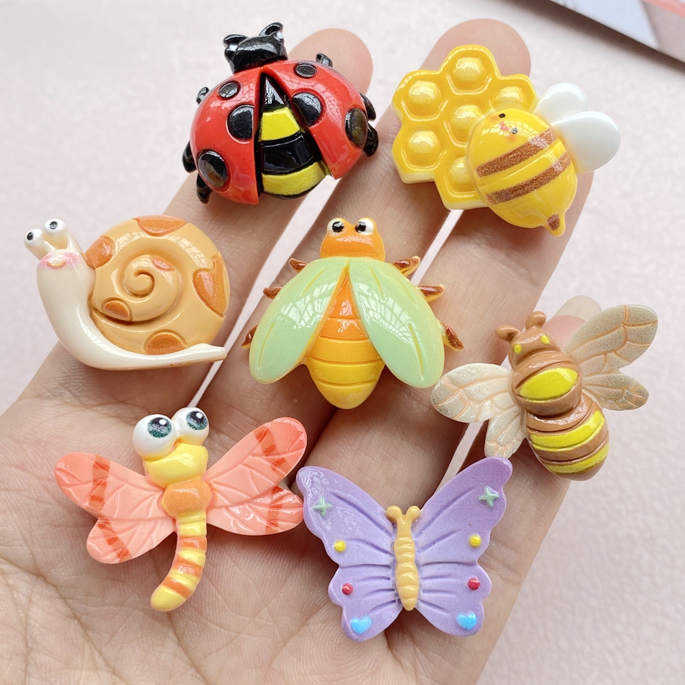 Resin Art Phone Case - 10Pcs Cartoon Resin Cute Bees, Butterflies,